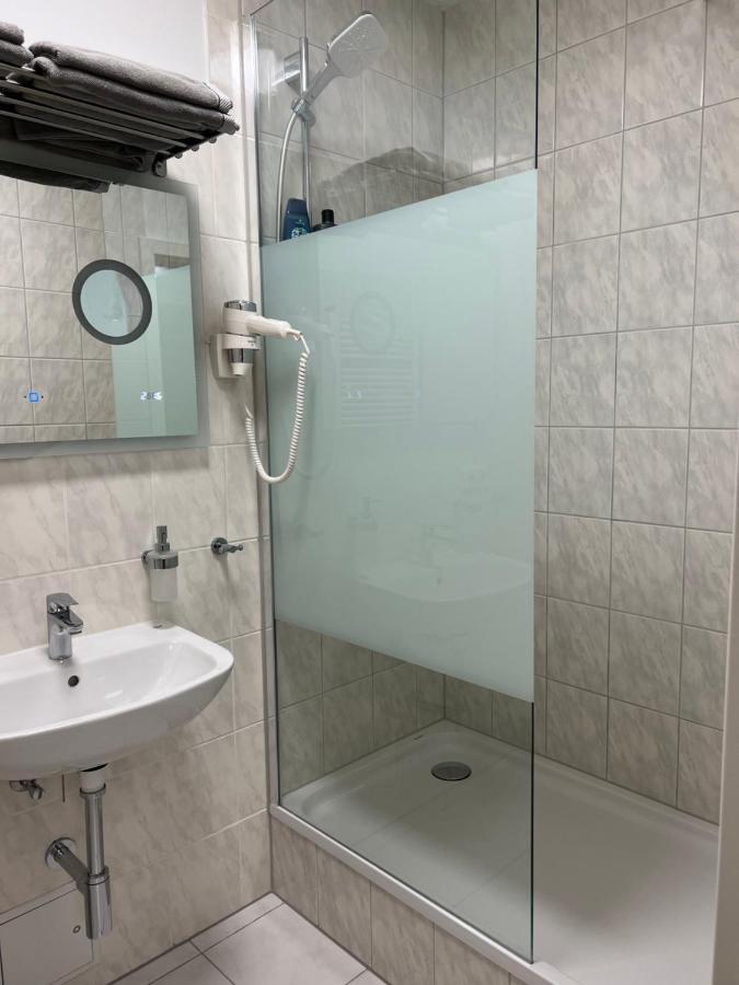 Souterrain Studio-Apartment Norimberga Esterno foto
